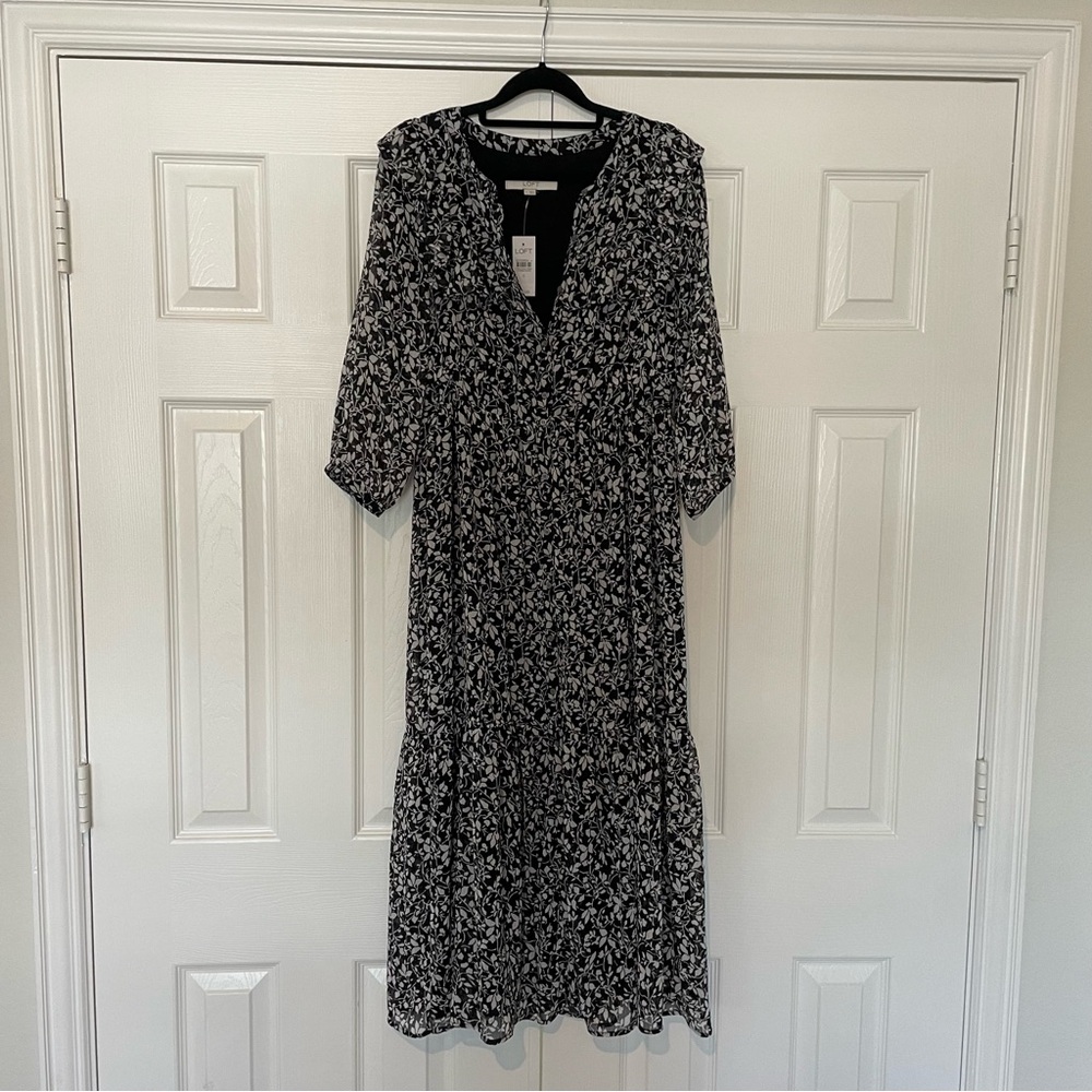 Loft women’s floral dress black and white new with tags size small
